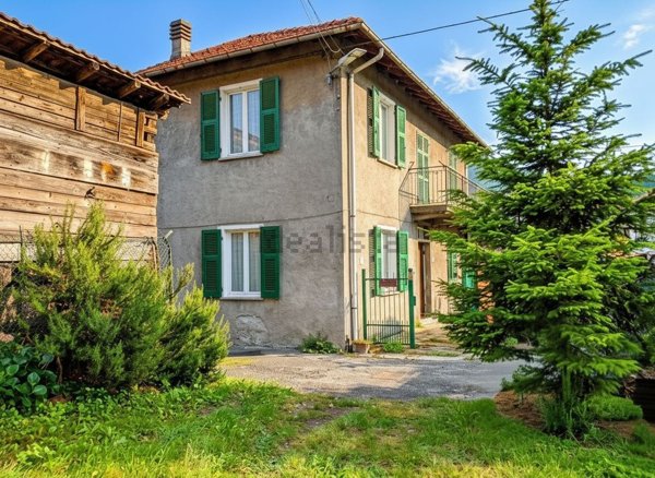 casale in vendita ad Arquata Scrivia in zona Vocemola