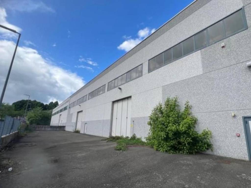 locale commerciale in vendita ad Arquata Scrivia