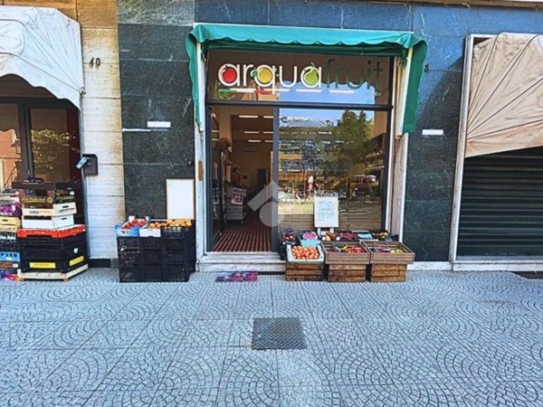 negozio in vendita ad Arquata Scrivia