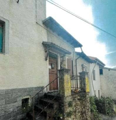 casa indipendente in vendita ad Arquata Scrivia in zona Vocemola