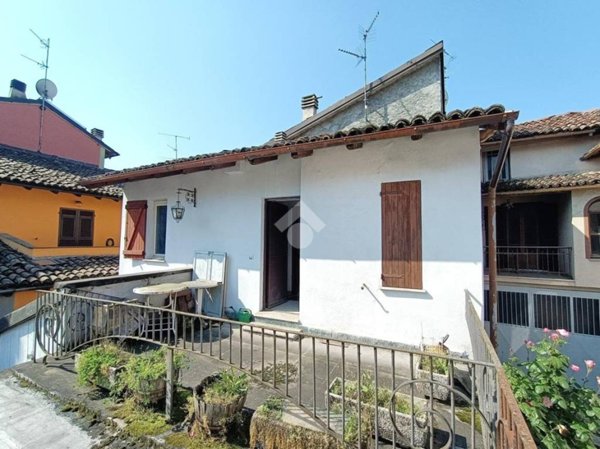 casa semindipendente in vendita ad Arquata Scrivia