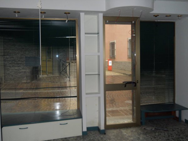 locale commerciale in vendita ad Arquata Scrivia