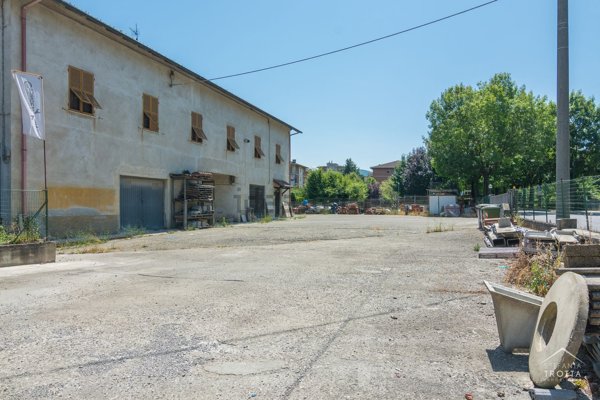 capannone in vendita ad Arquata Scrivia