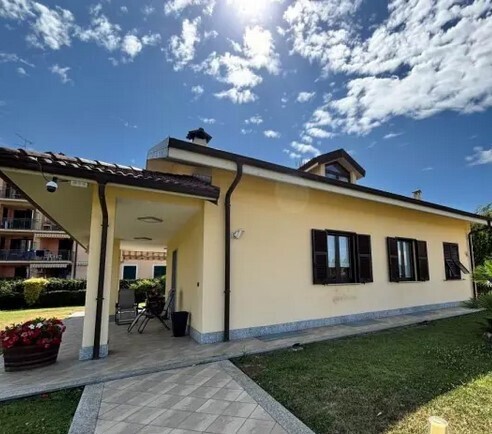 casa indipendente in vendita ad Arquata Scrivia