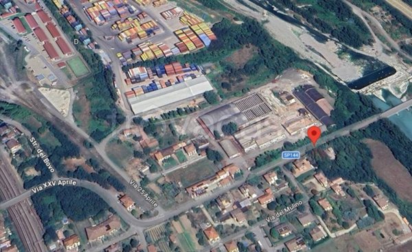 locale commerciale in vendita ad Arquata Scrivia