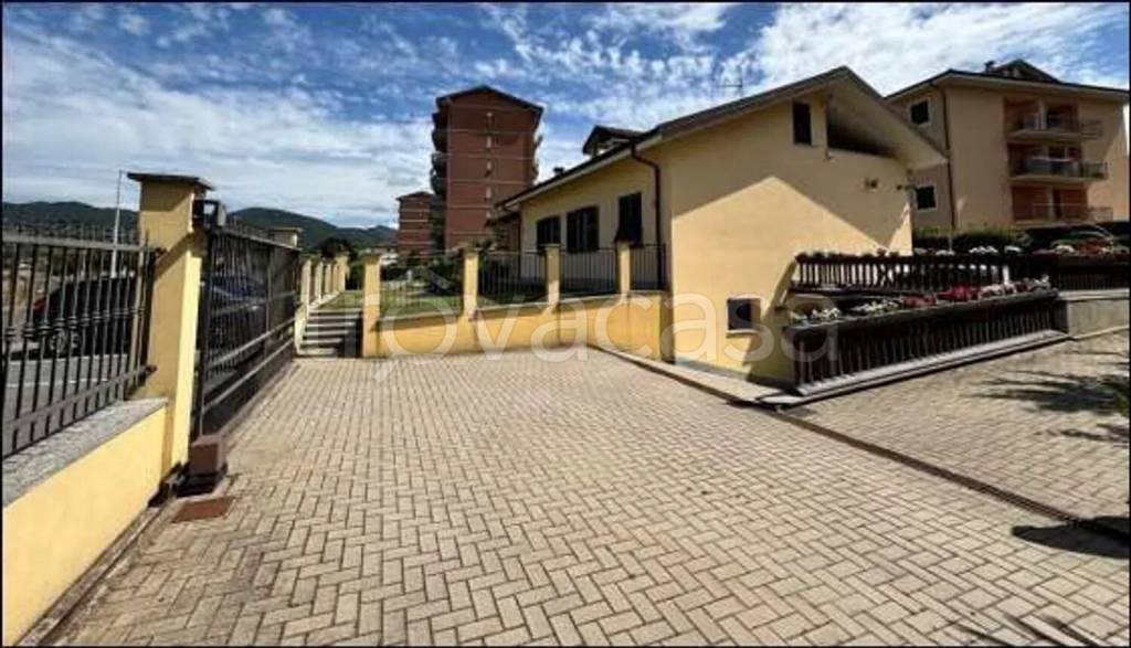 casa indipendente in vendita ad Arquata Scrivia