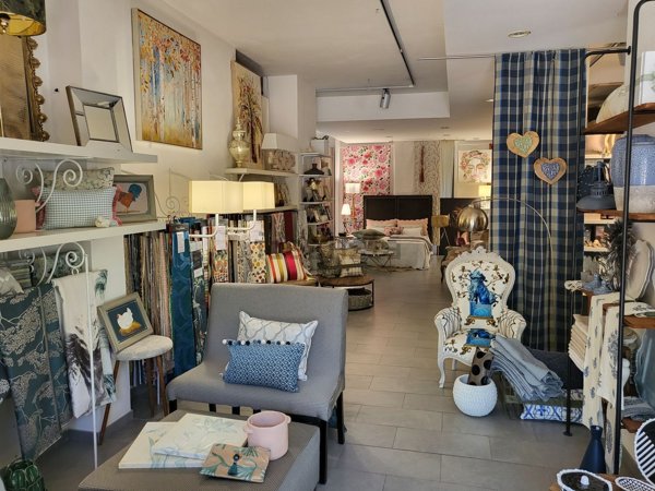 locale commerciale in vendita ad Arquata Scrivia