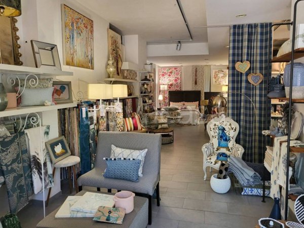 negozio in vendita ad Arquata Scrivia