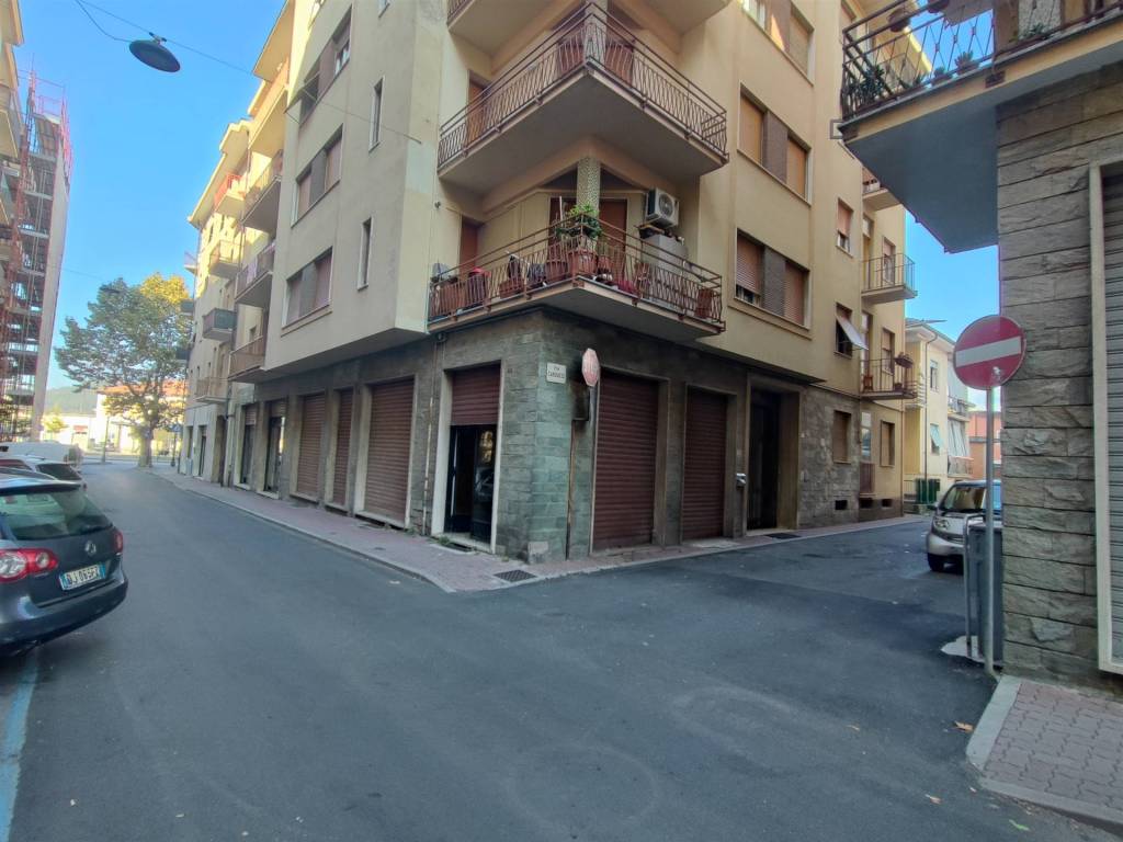 negozio in vendita ad Arquata Scrivia