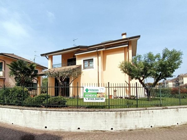 casa indipendente in vendita ad Arquata Scrivia