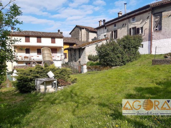 casa indipendente in vendita ad Avolasca