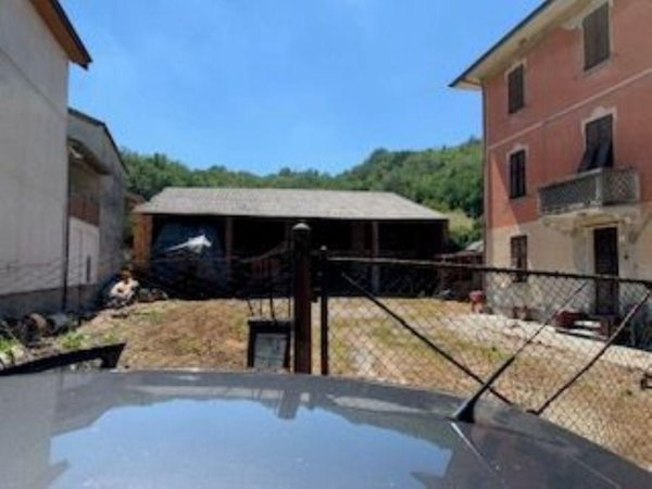 casa indipendente in vendita ad Avolasca