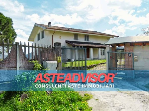 casa indipendente in vendita ad Avolasca
