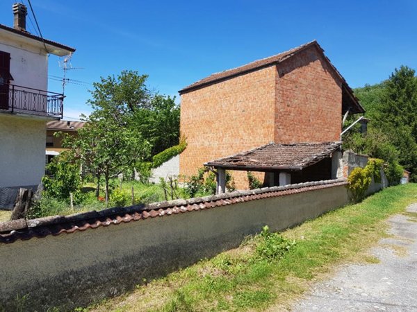 casa indipendente in vendita ad Avolasca