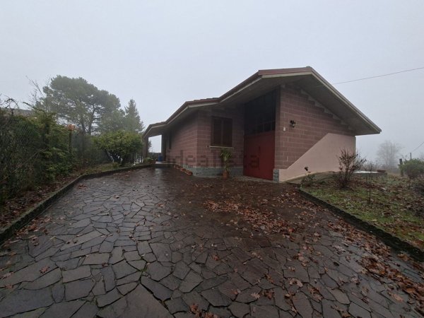 casa indipendente in vendita ad Avolasca