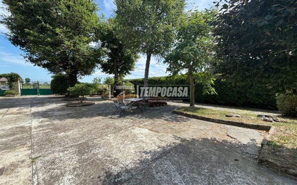 casale in vendita a Balzola