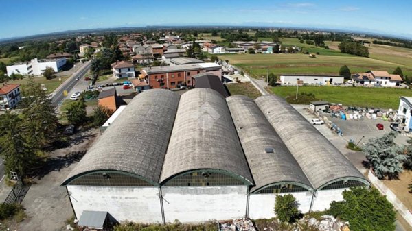 bivano in vendita a Basaluzzo