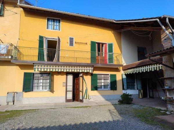 casa indipendente in vendita a Basaluzzo