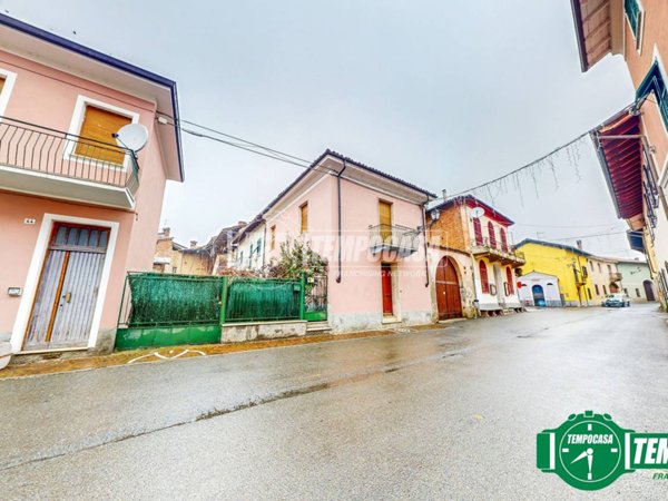 casa indipendente in vendita a Basaluzzo
