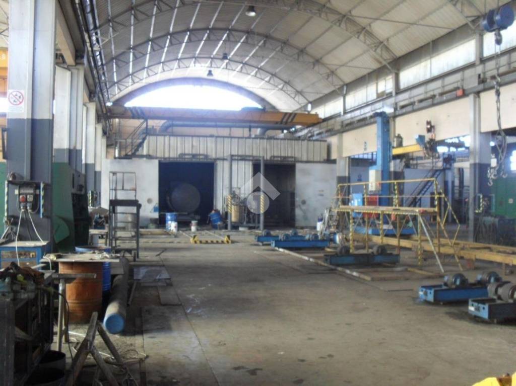 locale commerciale in vendita a Basaluzzo