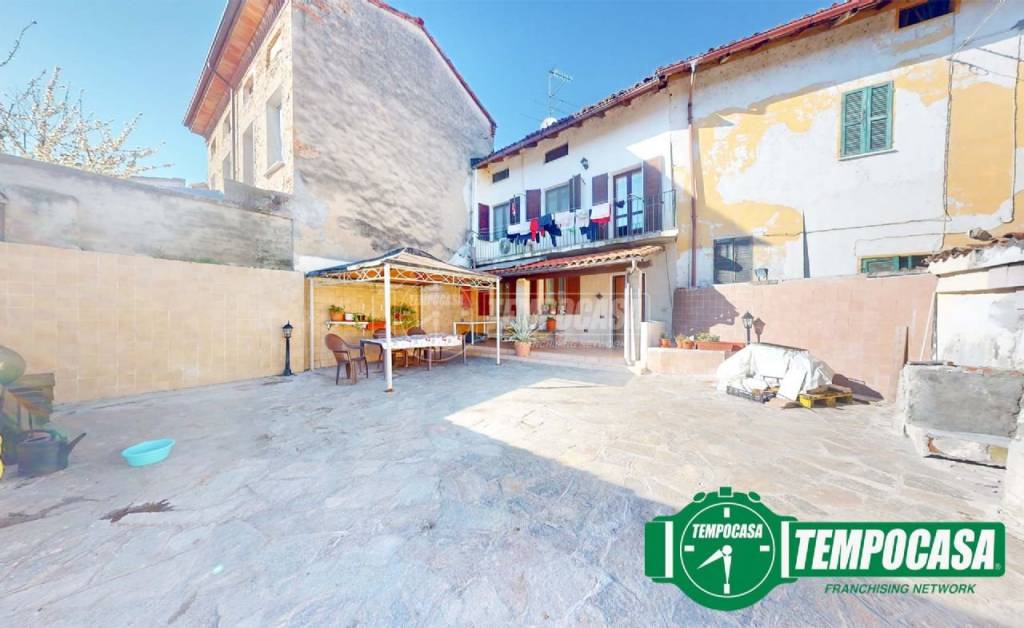 casa indipendente in vendita a Bassignana