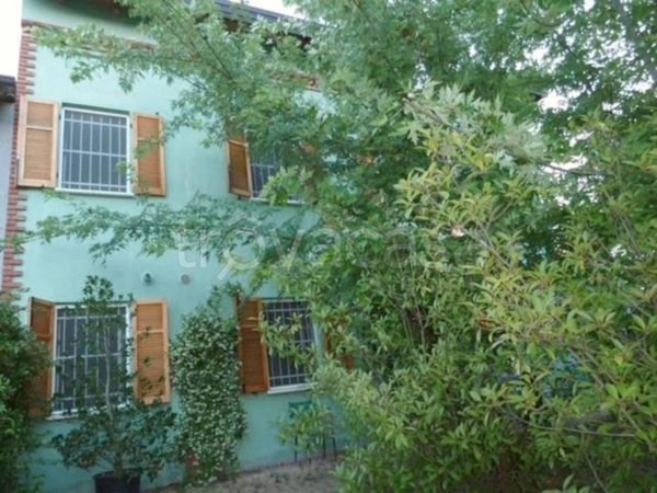 casa indipendente in vendita a Bassignana in zona Fiondi