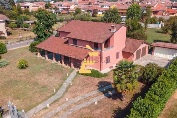 casa indipendente in vendita a Bassignana