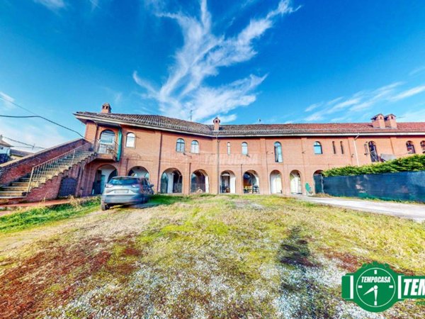 casa indipendente in vendita a Bassignana