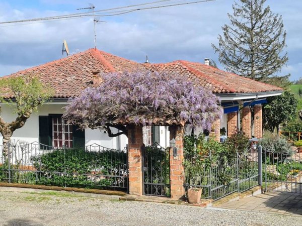 casa indipendente in vendita a Bassignana