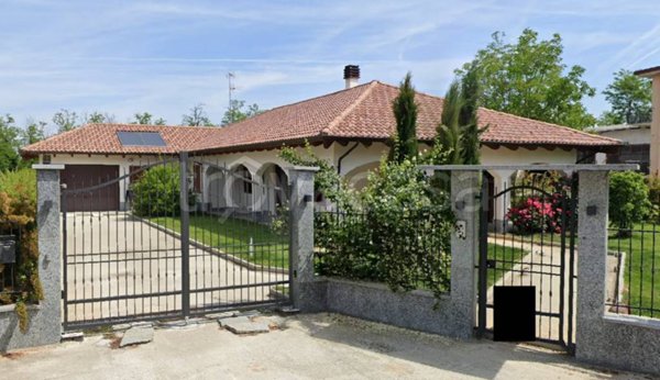 casa indipendente in vendita a Bassignana in zona Mugarone
