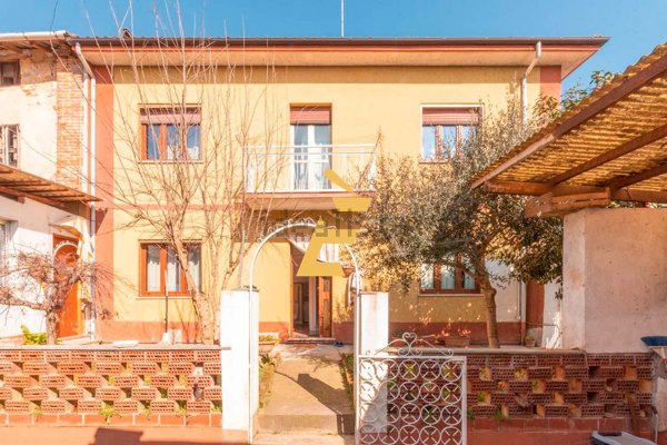 casa indipendente in vendita a Bassignana