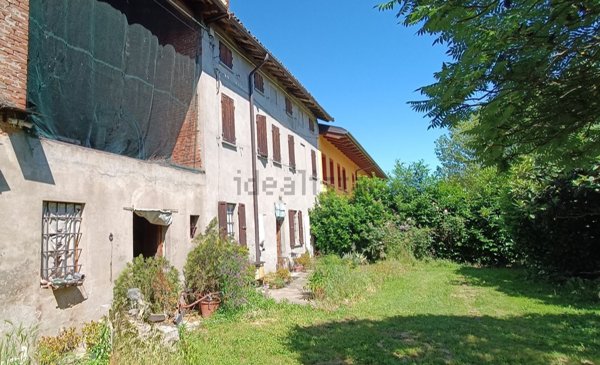 locale di sgombero in vendita a Bassignana in zona Fiondi