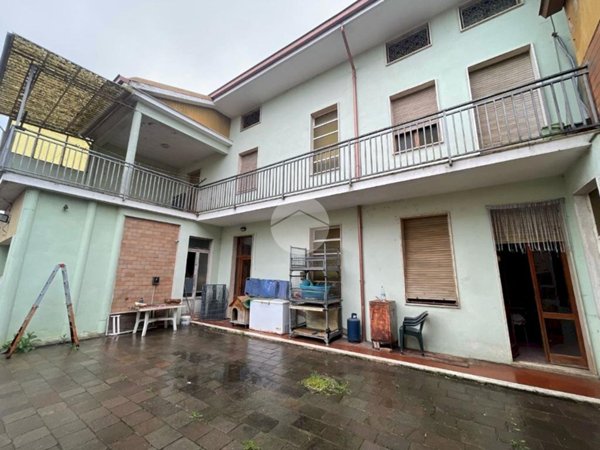 casa indipendente in vendita a Bassignana