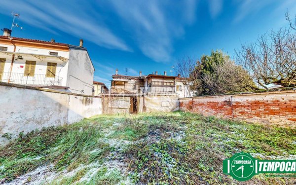casa indipendente in vendita a Bassignana