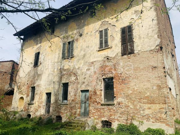 casa indipendente in vendita a Bassignana