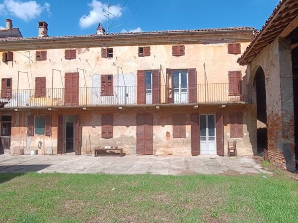 casa indipendente in vendita a Bassignana