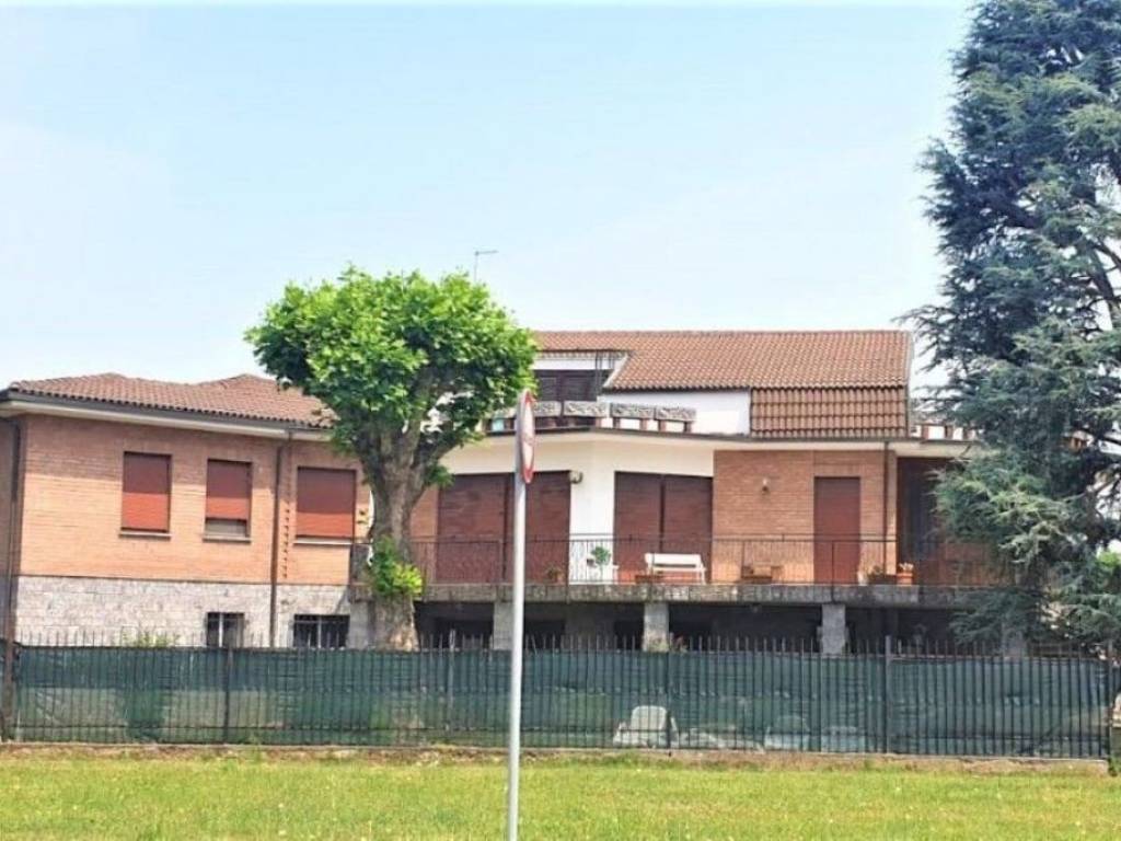 casa indipendente in vendita a Bassignana