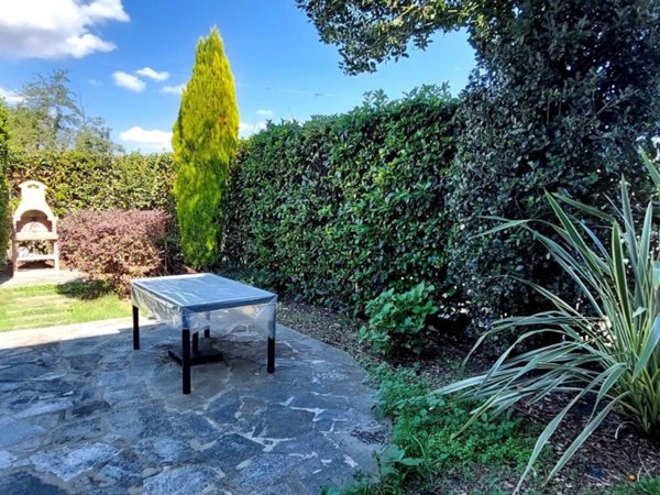 casa indipendente in vendita a Bassignana