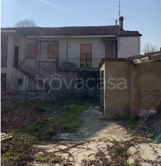 casa indipendente in vendita a Bassignana
