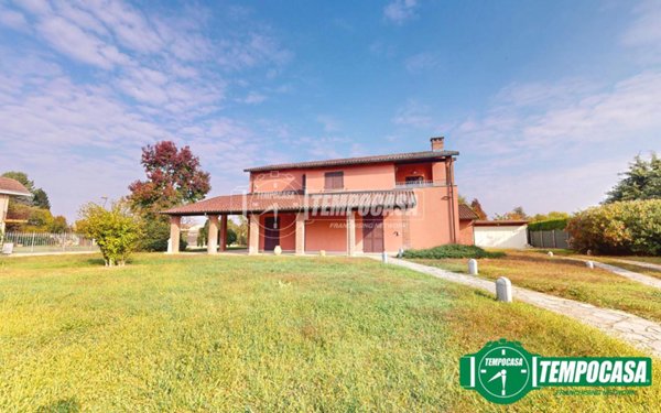 casa indipendente in vendita a Bassignana