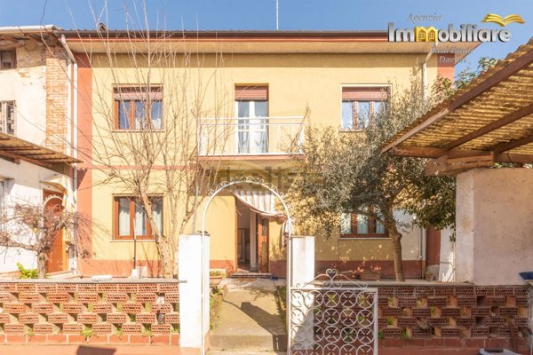 casa indipendente in vendita a Bassignana