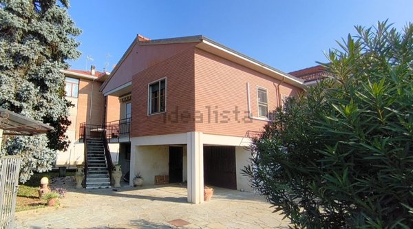 casa indipendente in vendita a Bassignana