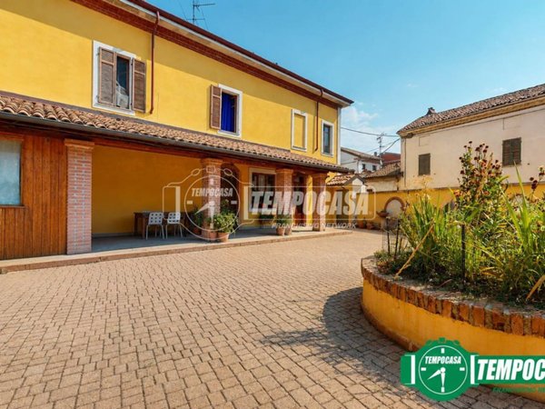 casa indipendente in vendita a Bassignana