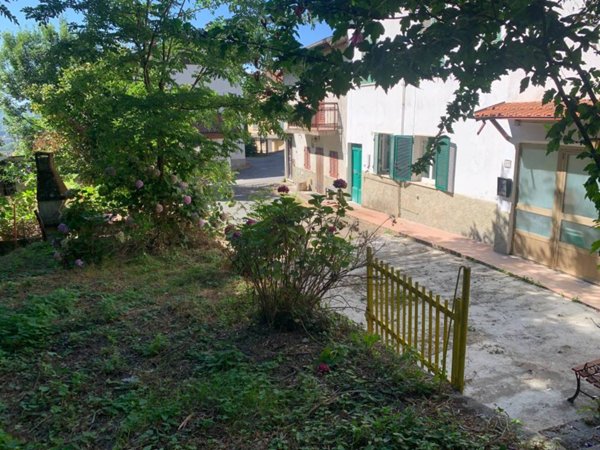 casa indipendente in vendita a Belforte Monferrato