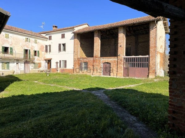 casale in vendita a Bergamasco