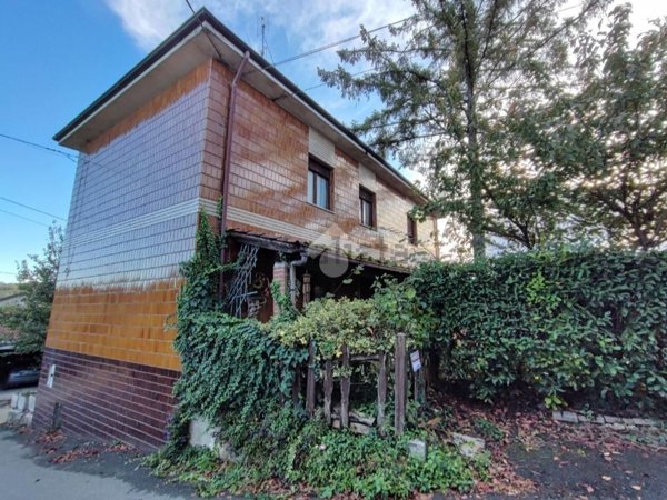 casa indipendente in vendita a Berzano di Tortona in zona Inselmina