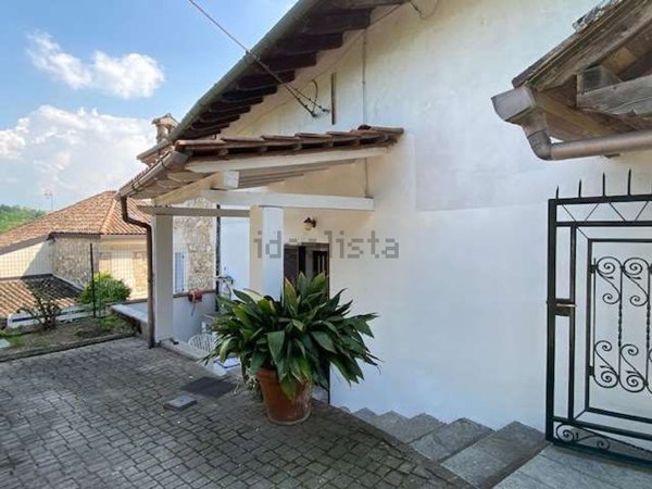 casa indipendente in vendita a Berzano di Tortona in zona Inselmina