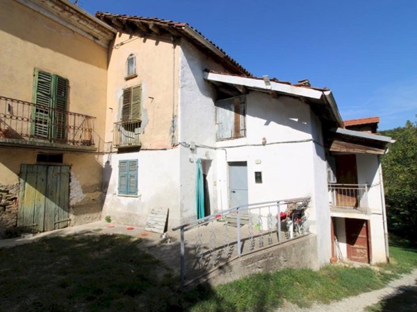 casa indipendente in vendita a Bistagno