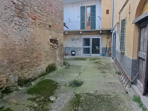 casa indipendente in vendita a Bistagno