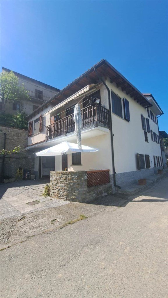 casa indipendente in vendita a Bistagno